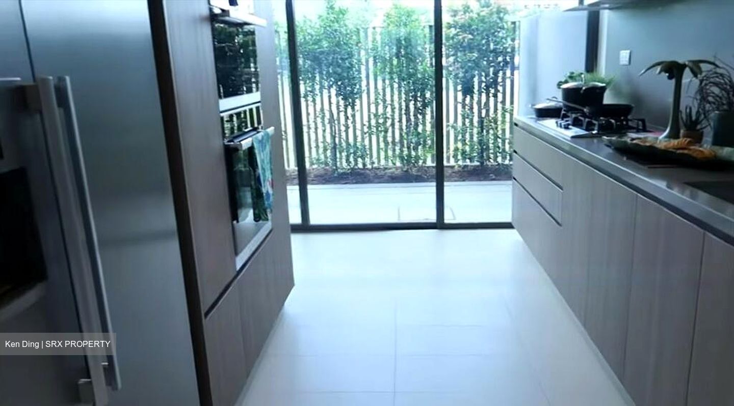 Nim Collection (D28), Detached #454180081